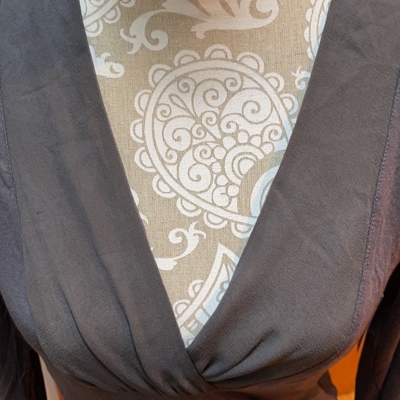 NWT Velvet by Graham & Spencer long sleeve tee. Size M - Picture 2 of 3